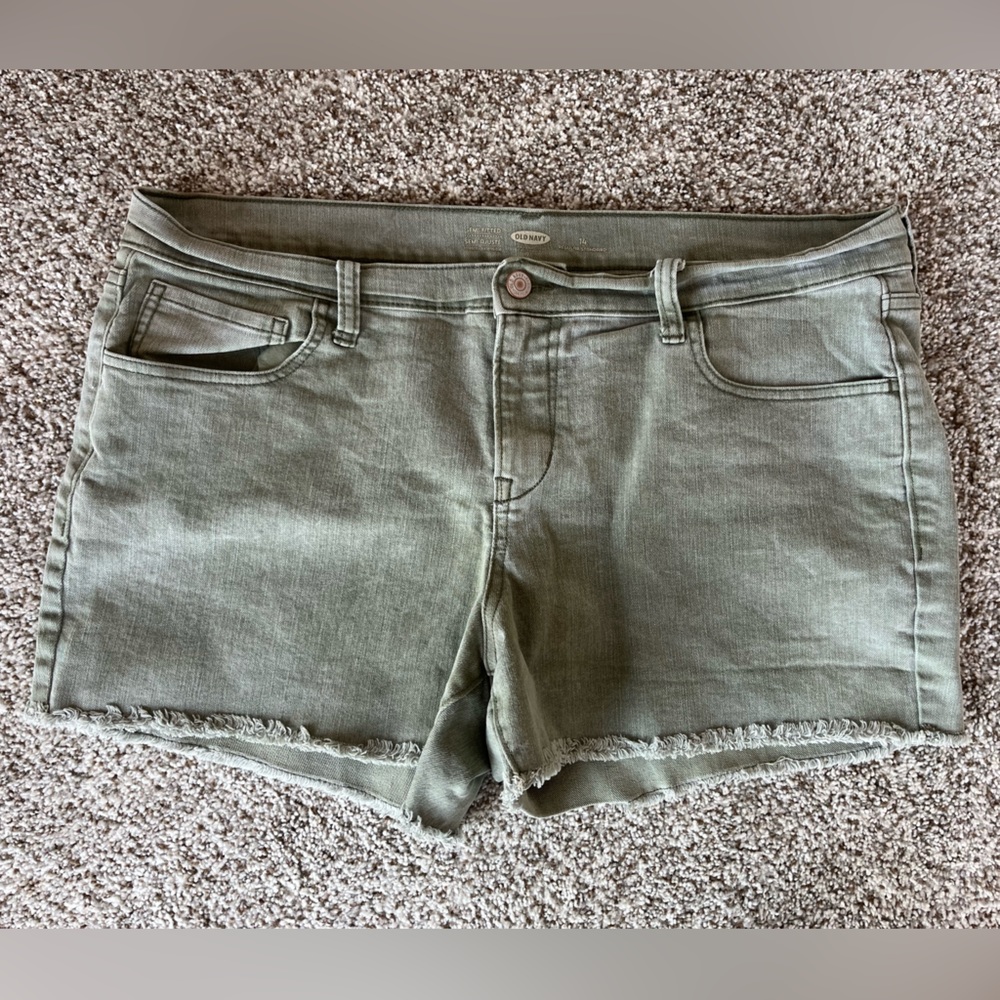 Old Navy Green Shorts Womens 14 Stretch